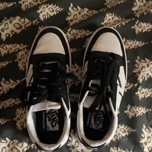 Vans Lowland Comfy Cush Leather Shoe